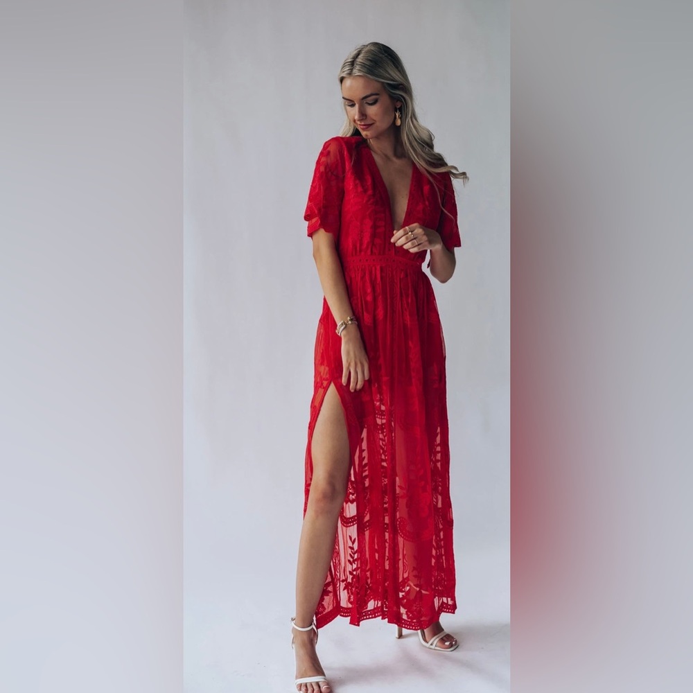 Long lace dress